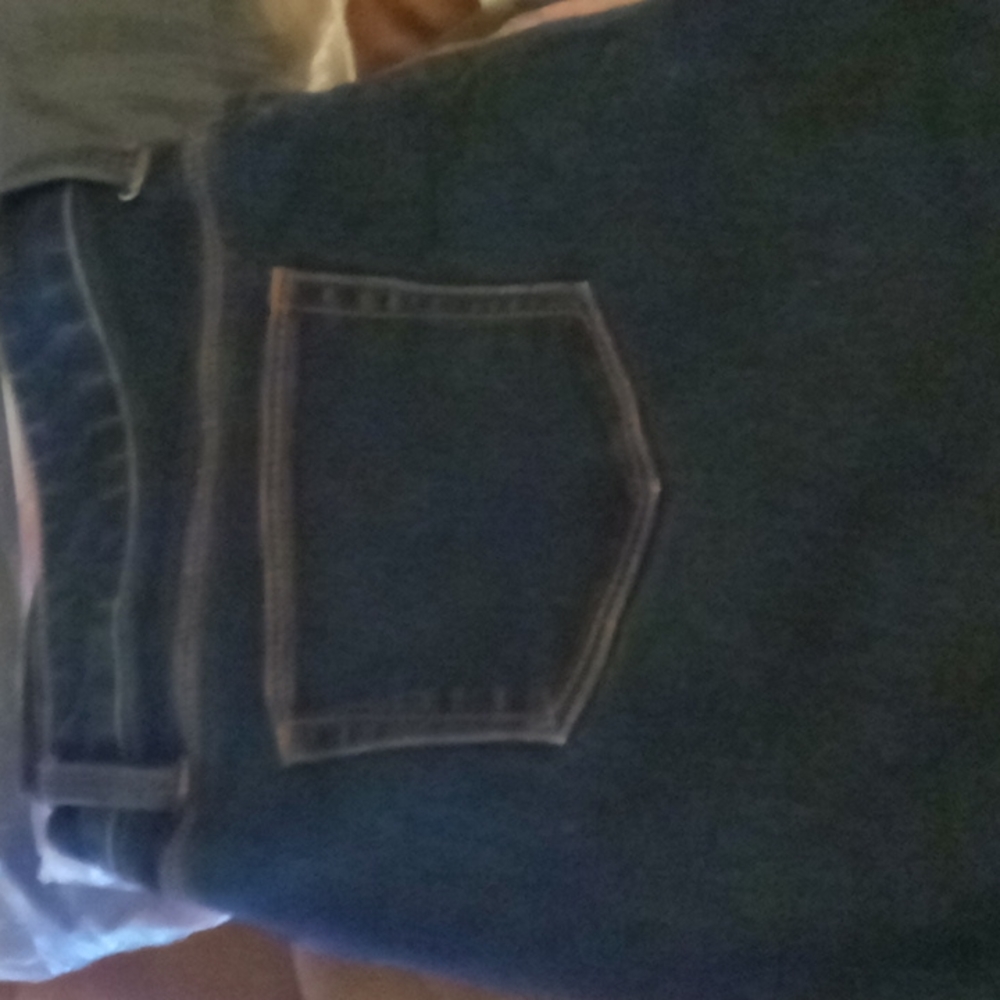 Pair of no boundaries. Stretch jeans sz 17 like new